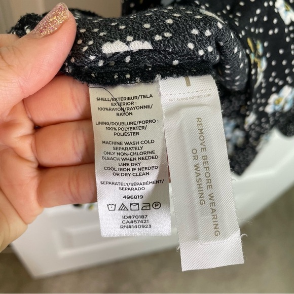 Loft Women’s Floral Polka Dot Wrap Romper Dress Size 4 Flutter Ruffle Boho - Picture 7 of 11